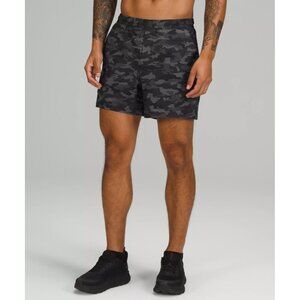 Lululemon Pace Breaker 5" Short Gray Black Camo Athletic Size Small